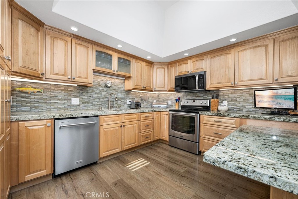 1800 Sunningdale Road 18A