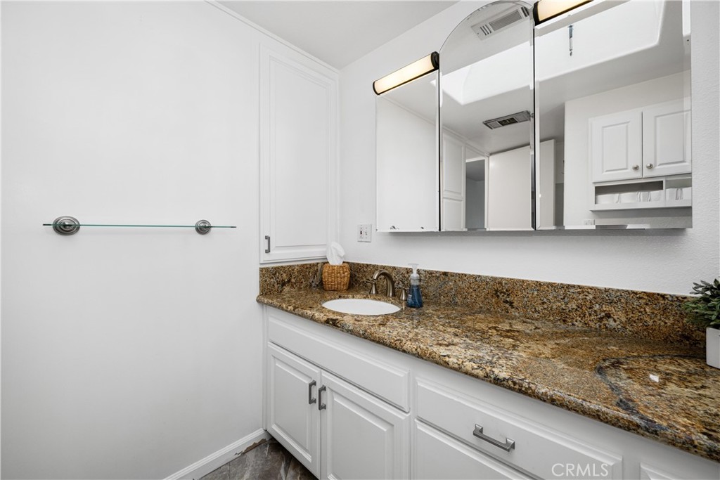 13210 Seaview 250L