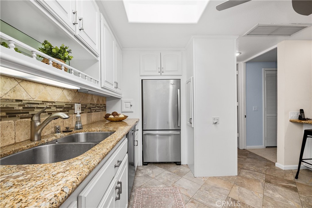 13210 Seaview 250L