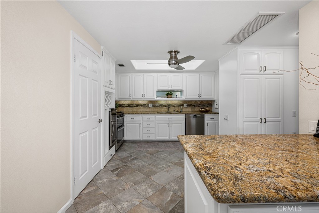 13210 Seaview 250L