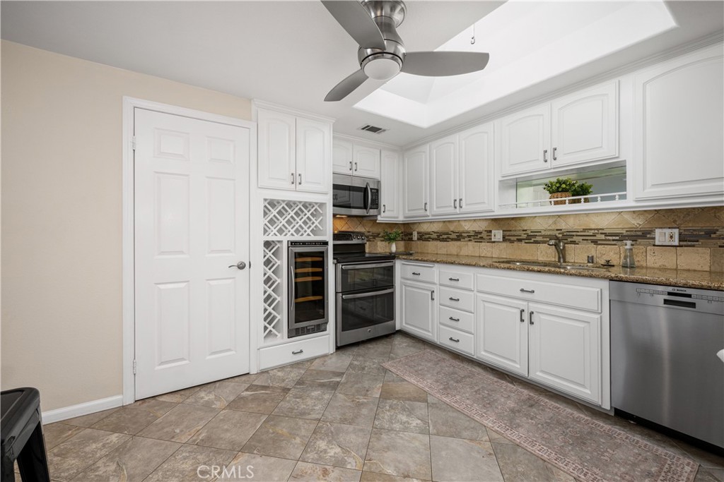 13210 Seaview 250L