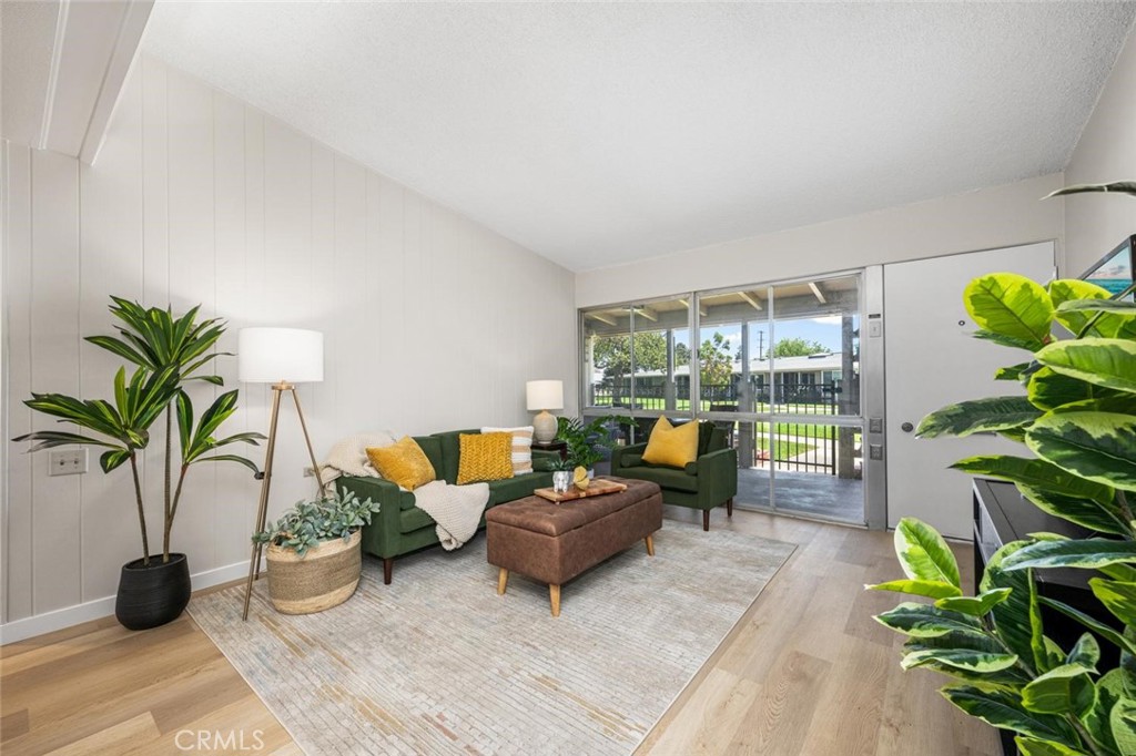 1271 Kenwood Lane 163H