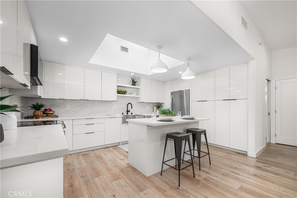 1080 Brookline Road 213B
