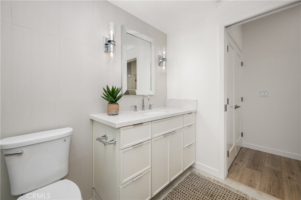 1080 Brookline Road 213B