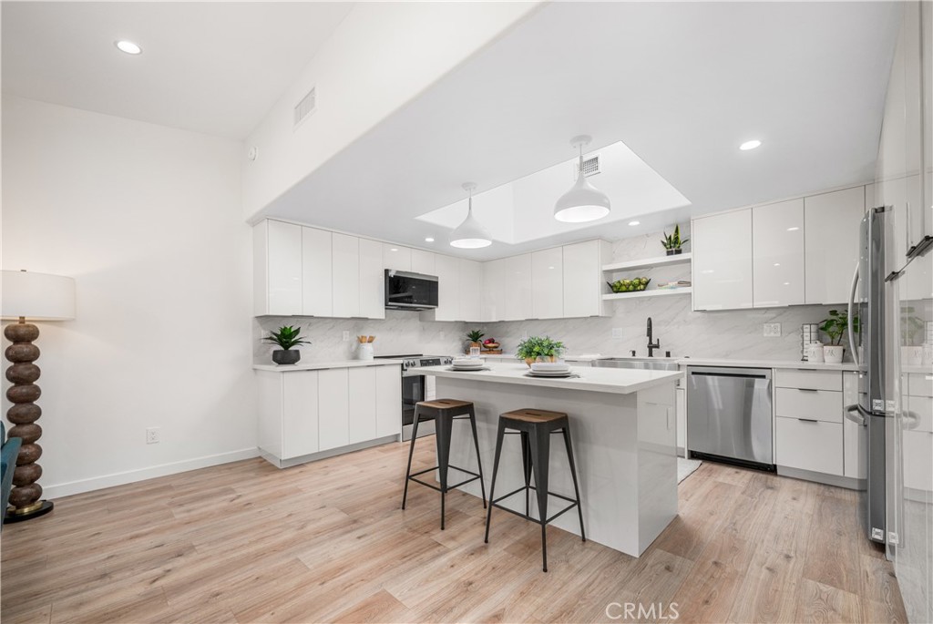 1080 Brookline Road 213B