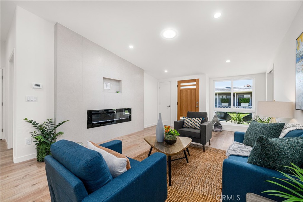1080 Brookline Road 213B