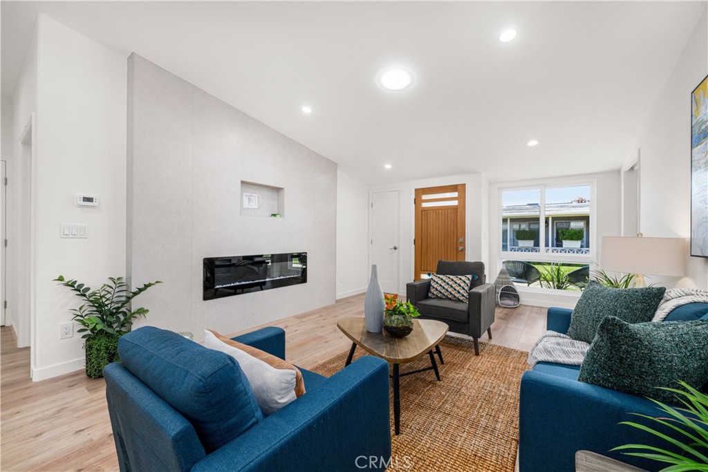 1080 Brookline Road 213B