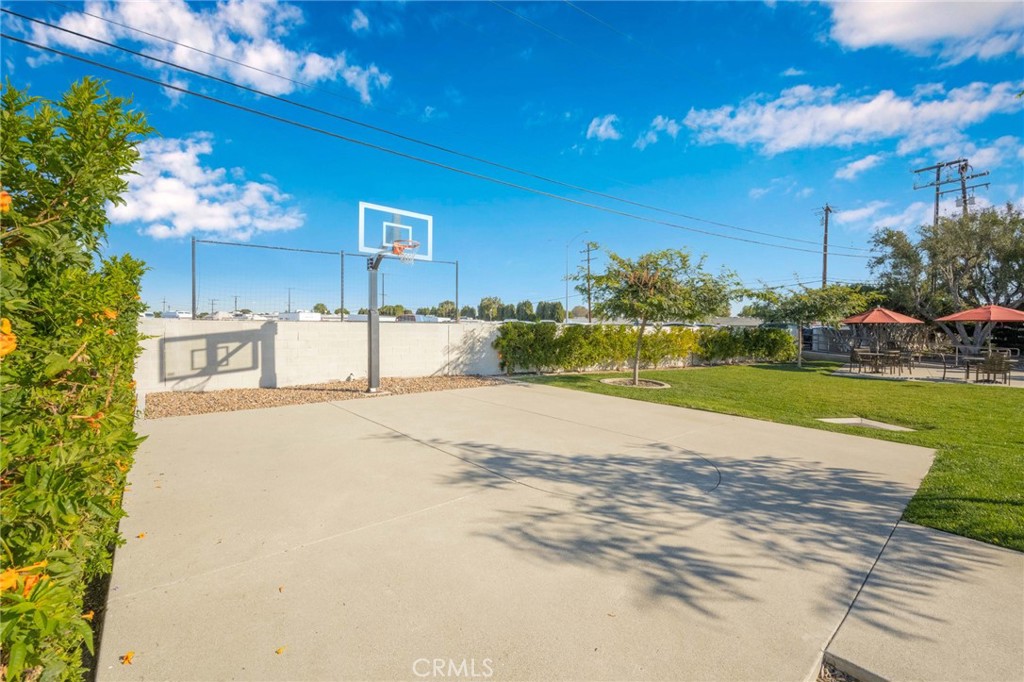 1080 Brookline Road 213B