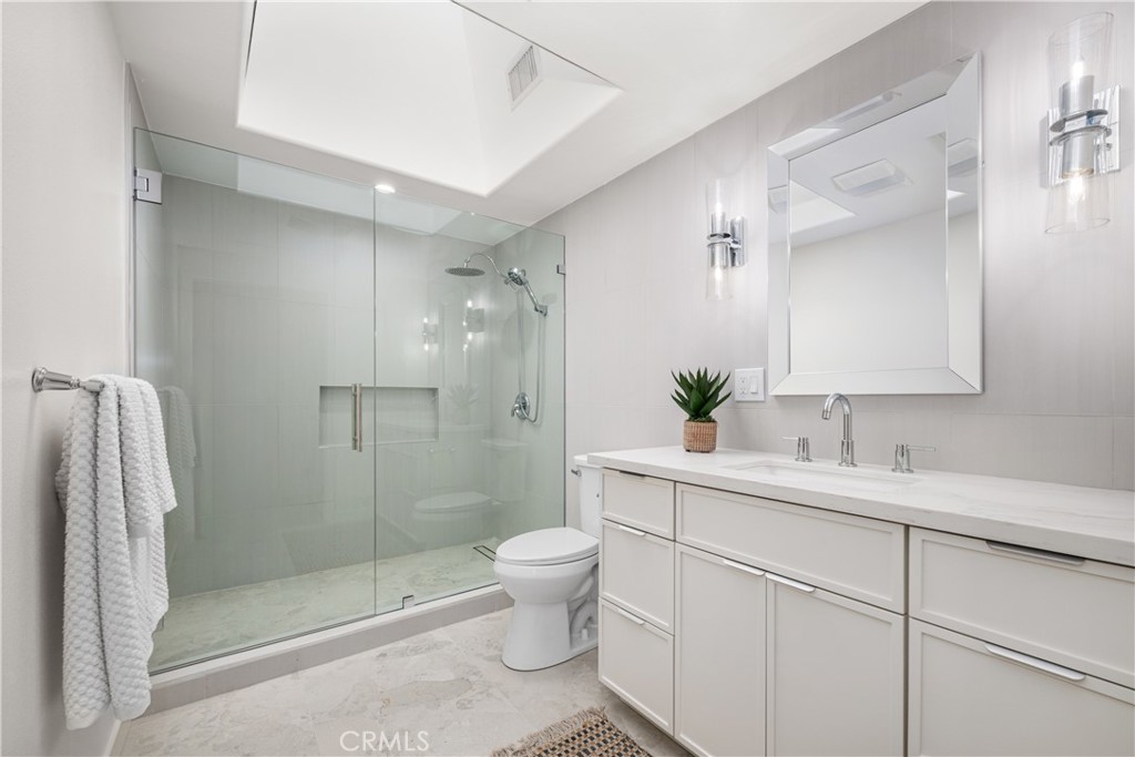 1080 Brookline Road 213B