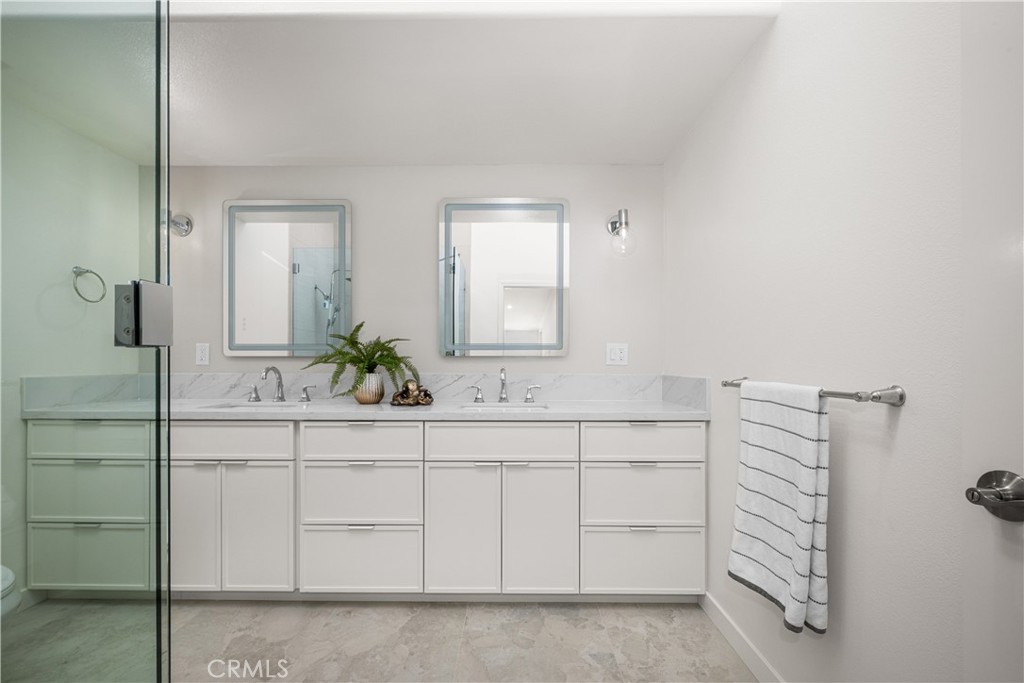 1080 Brookline Road 213B