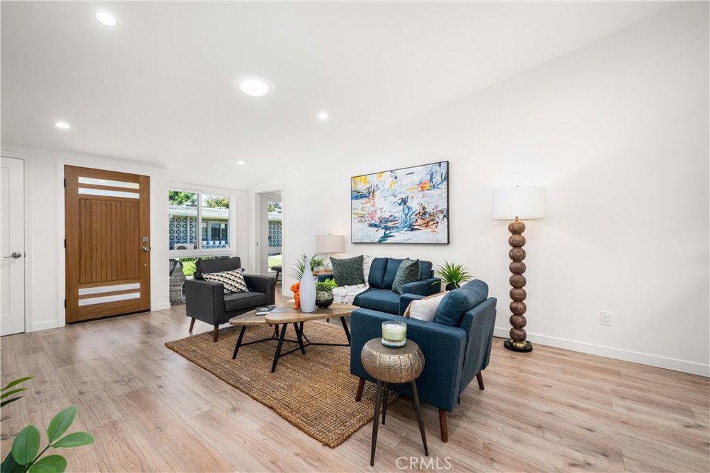 1080 Brookline Road 213B