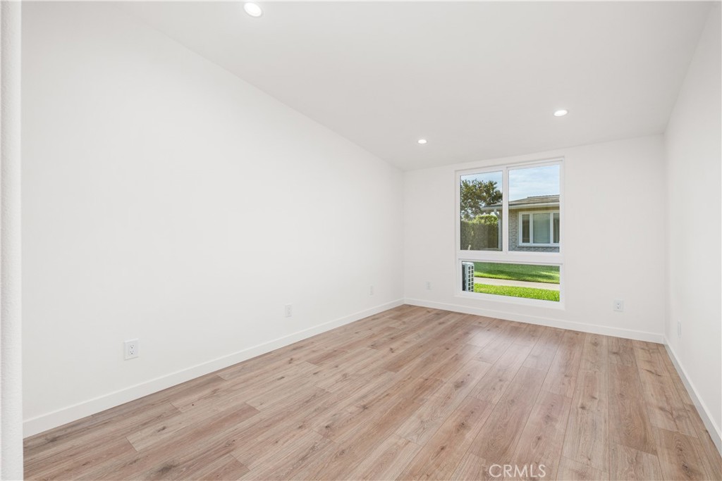 1080 Brookline Road 213B
