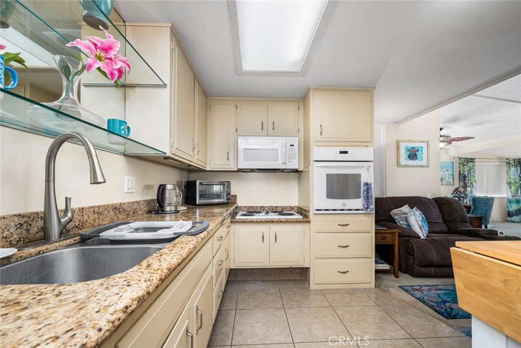 1641 Monterey Rd M2-18A