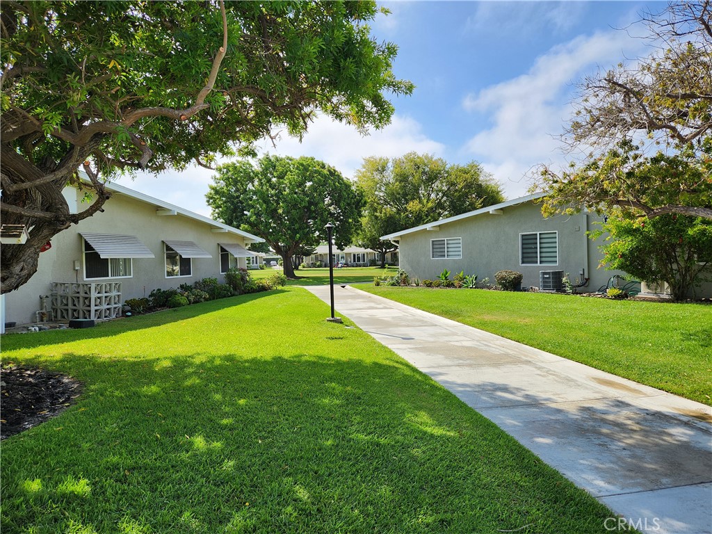 1562 36 F. Merion Way 36 F