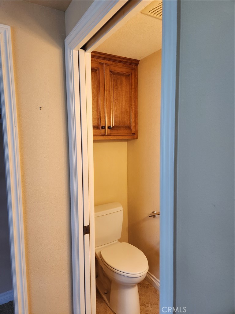 1562 36 F. Merion Way 36 F