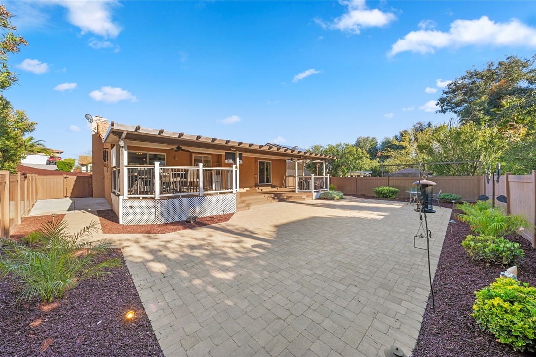 23041 Giant Fir Place