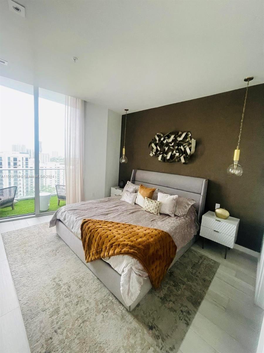1010 SW 2nd Ave Unit: PH02