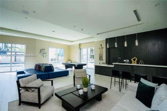 1010 SW 2nd Ave Unit: PH02