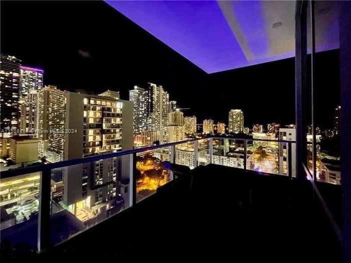 1010 SW 2nd Ave Unit: PH02