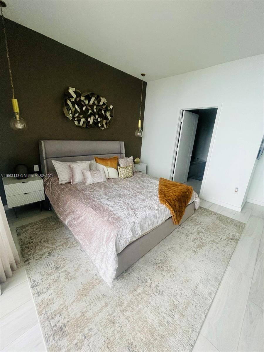 1010 SW 2nd Ave Unit: PH02