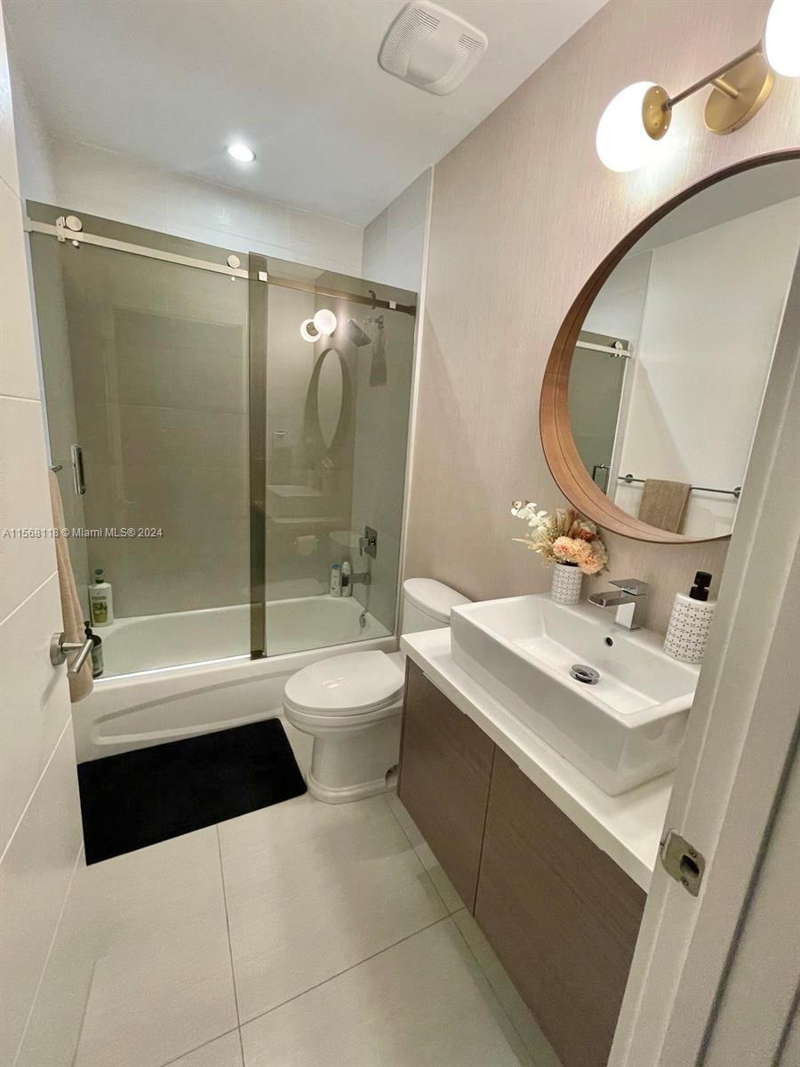 1010 SW 2nd Ave Unit: PH02