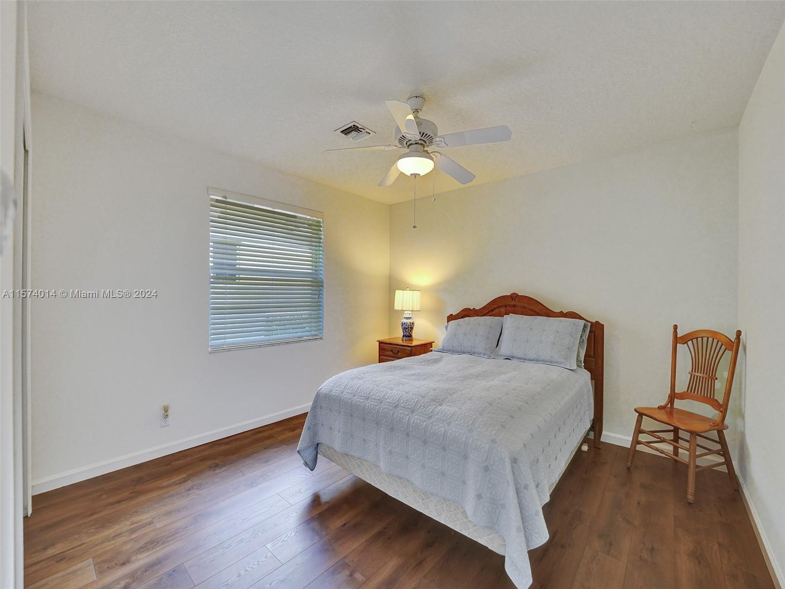 2523 Golf View Dr