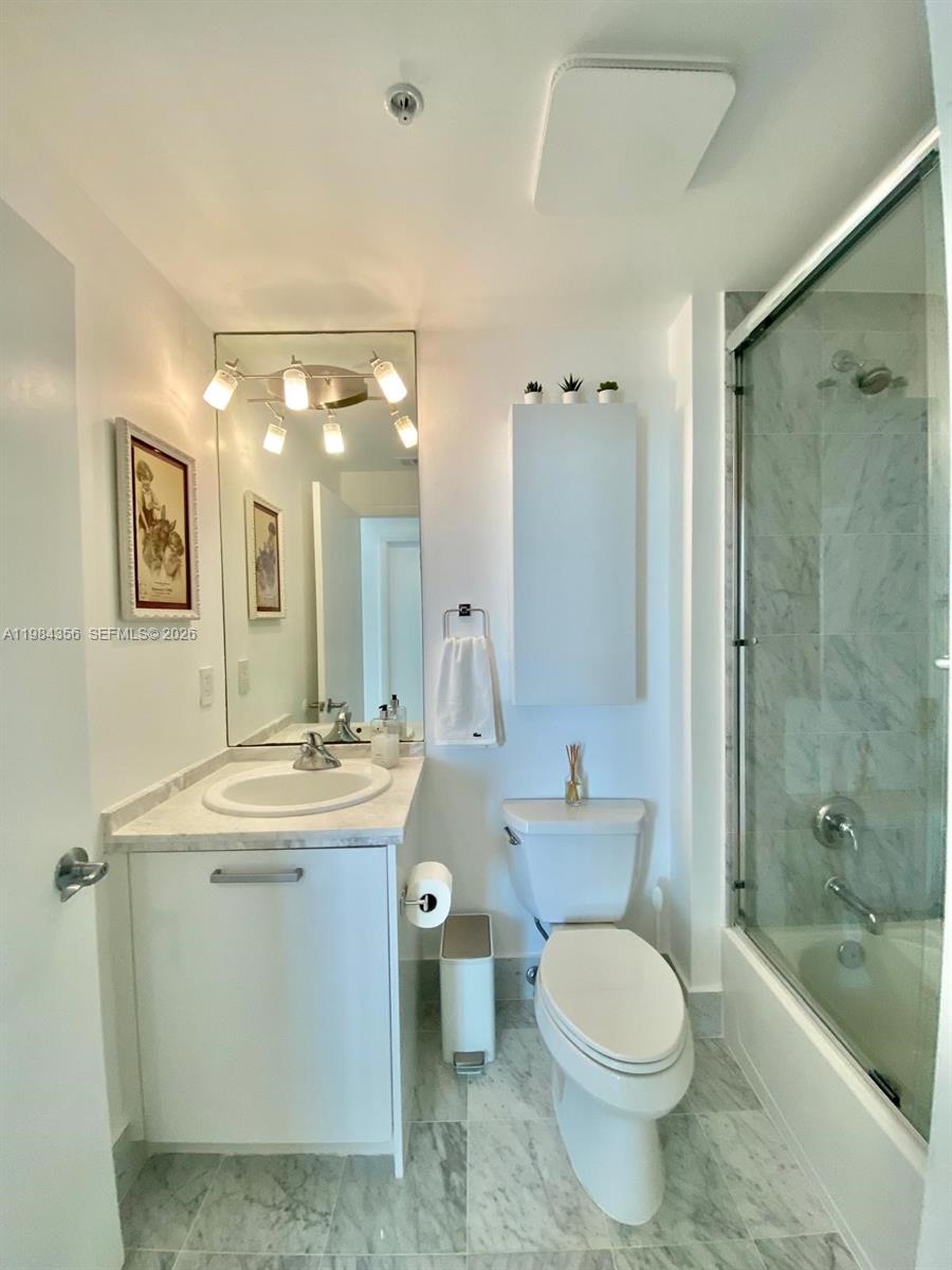 253 NE 2nd St # 2703