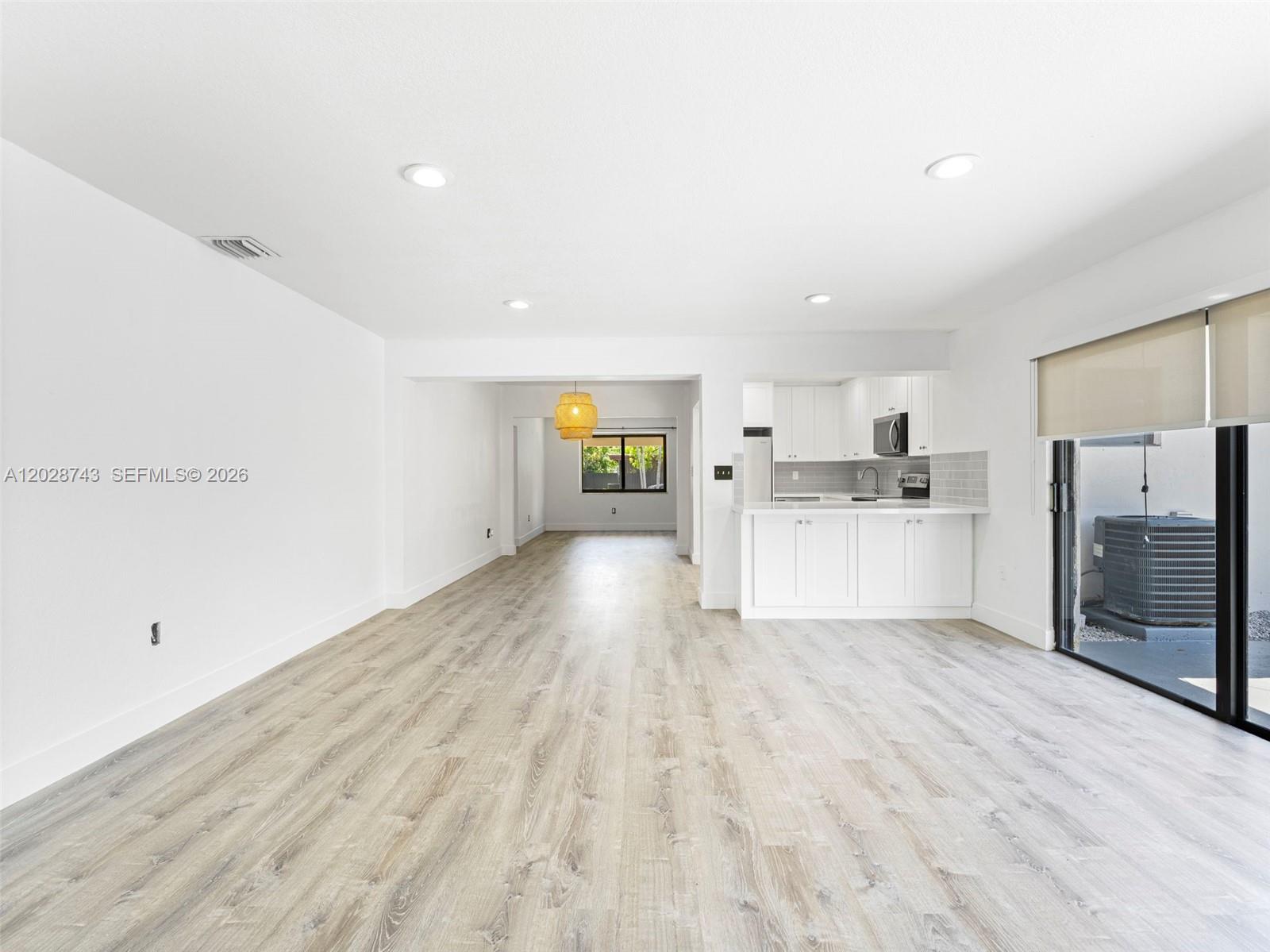 1700 SW 64th Ave