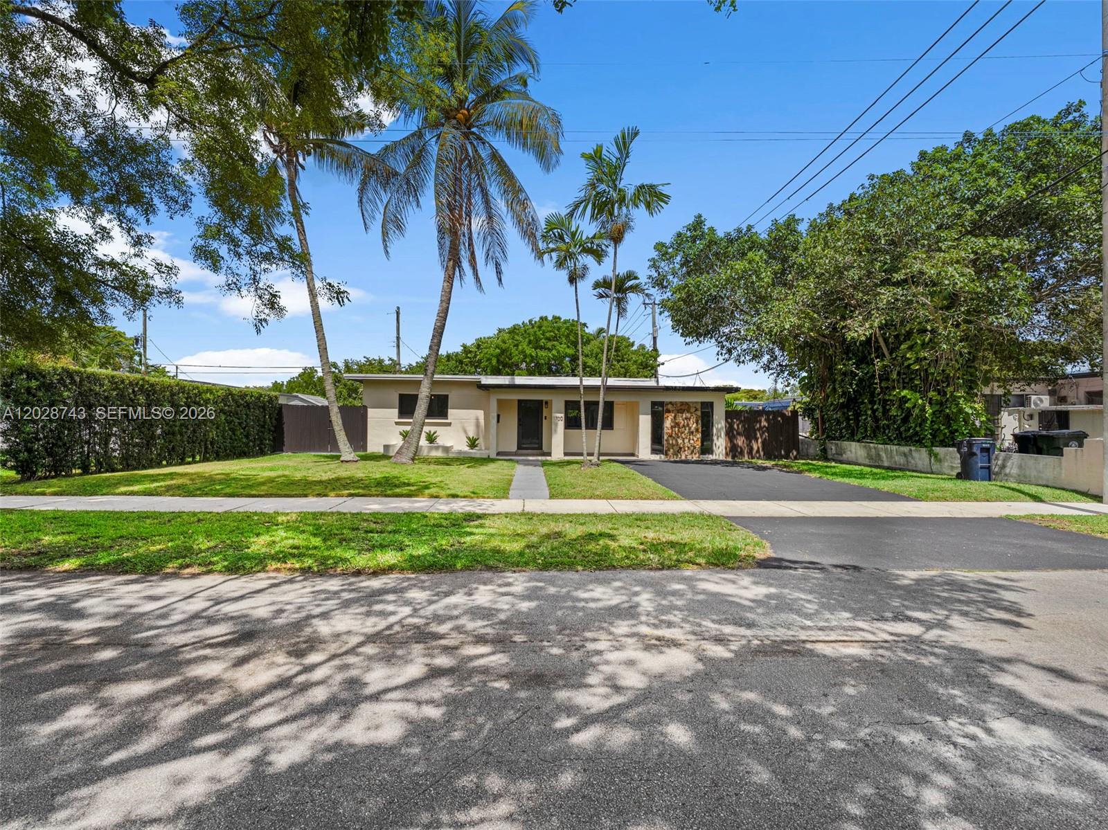 1700 SW 64th Ave
