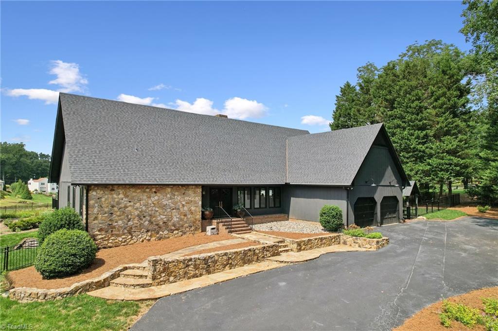 5302 Rockingham Road E