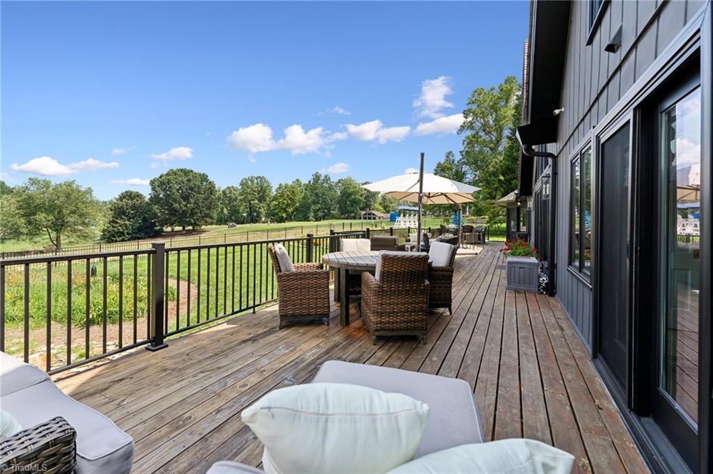 5302 Rockingham Road E