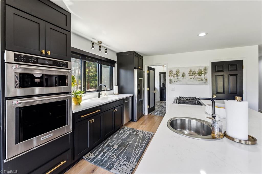 5302 Rockingham Road E