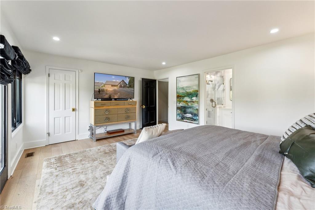 5302 Rockingham Road E