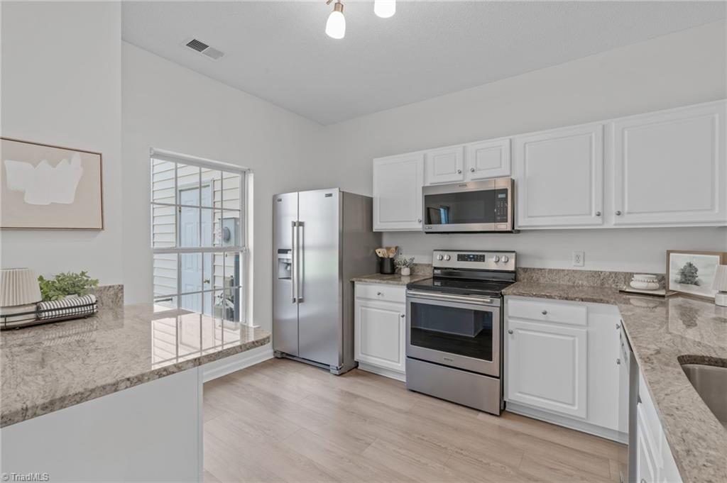 3937 Elizabeth Glen Way