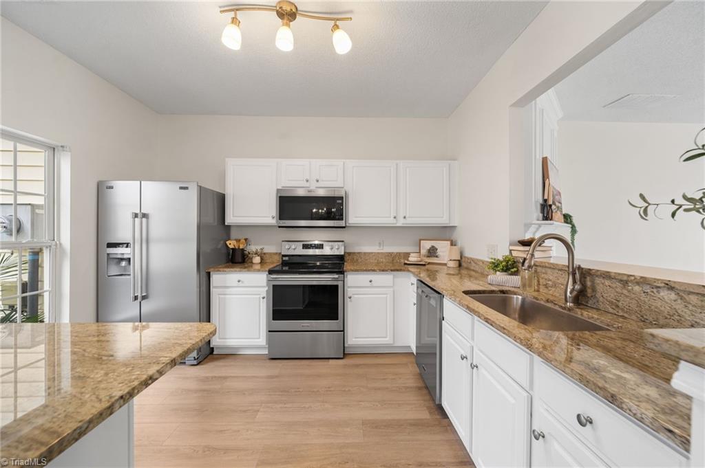 3937 Elizabeth Glen Way