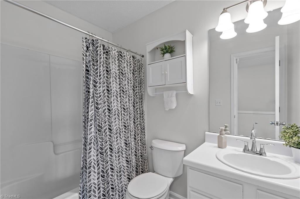 3937 Elizabeth Glen Way