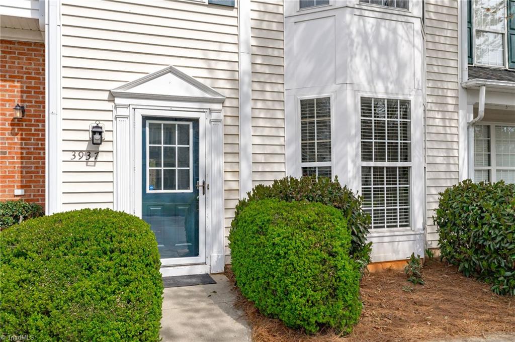 3937 Elizabeth Glen Way