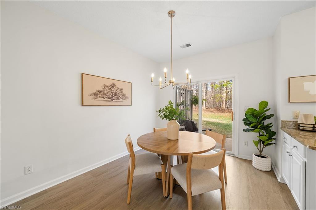 3937 Elizabeth Glen Way