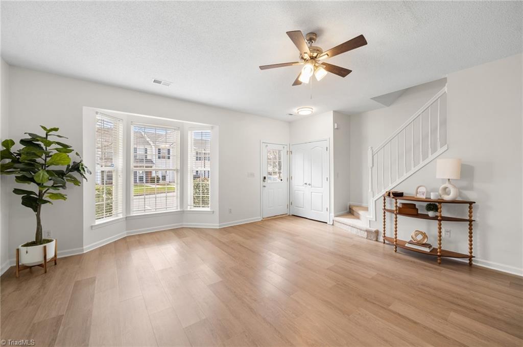 3937 Elizabeth Glen Way