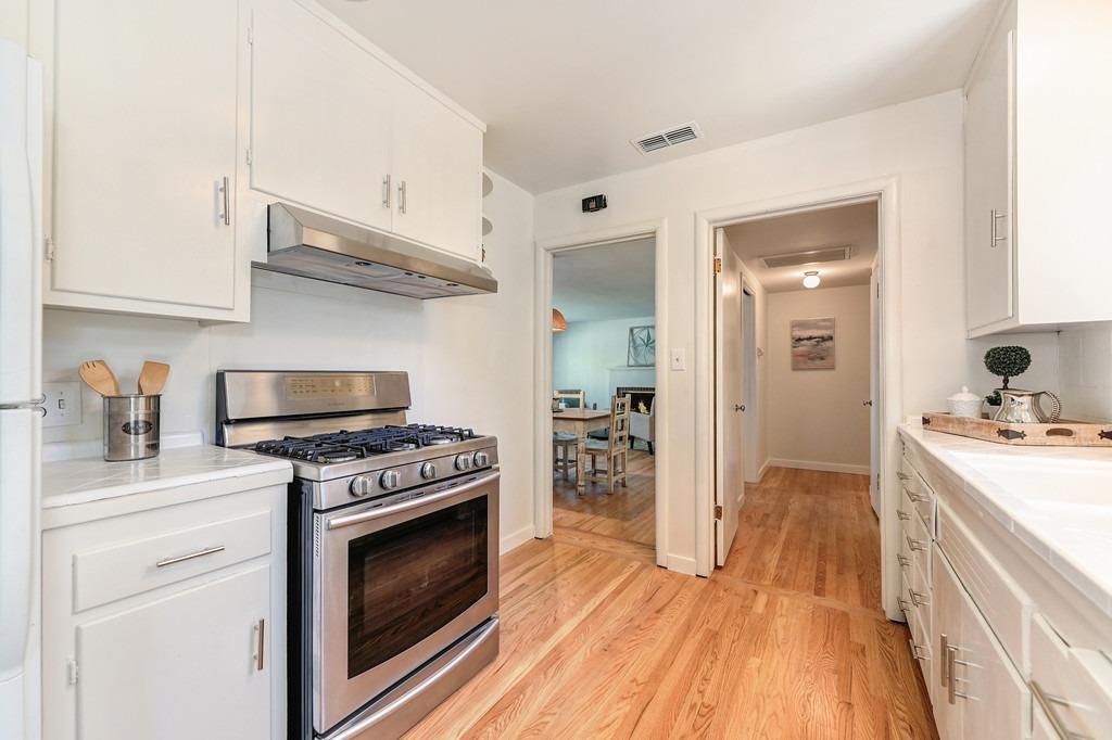 5304 Sampson Boulevard