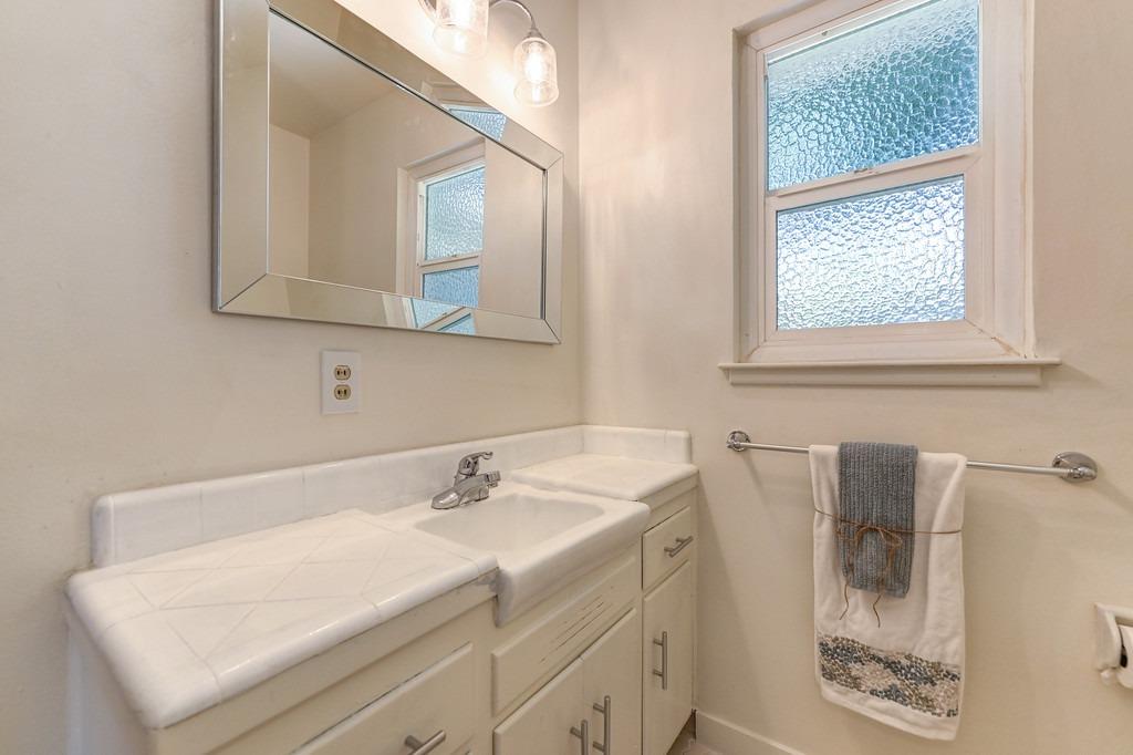 5304 Sampson Boulevard