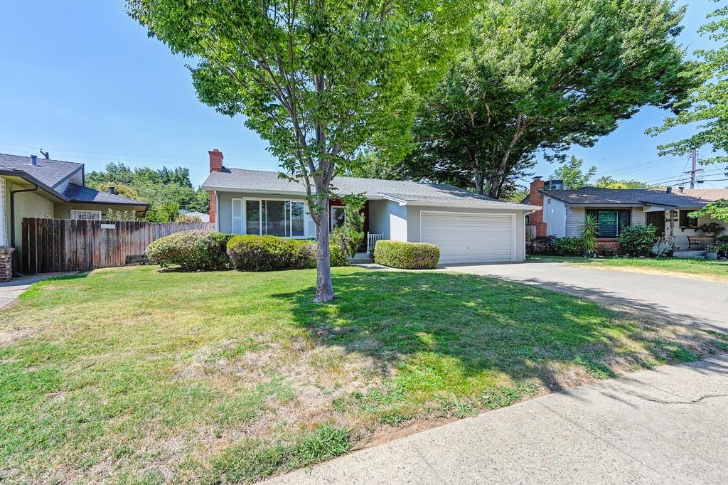 5304 Sampson Boulevard