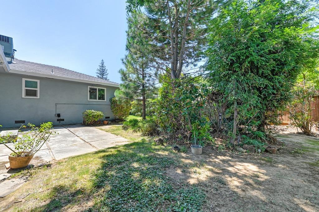 5304 Sampson Boulevard