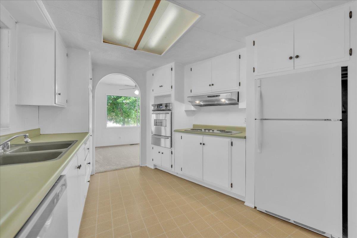 4919 Mother Lode Drive