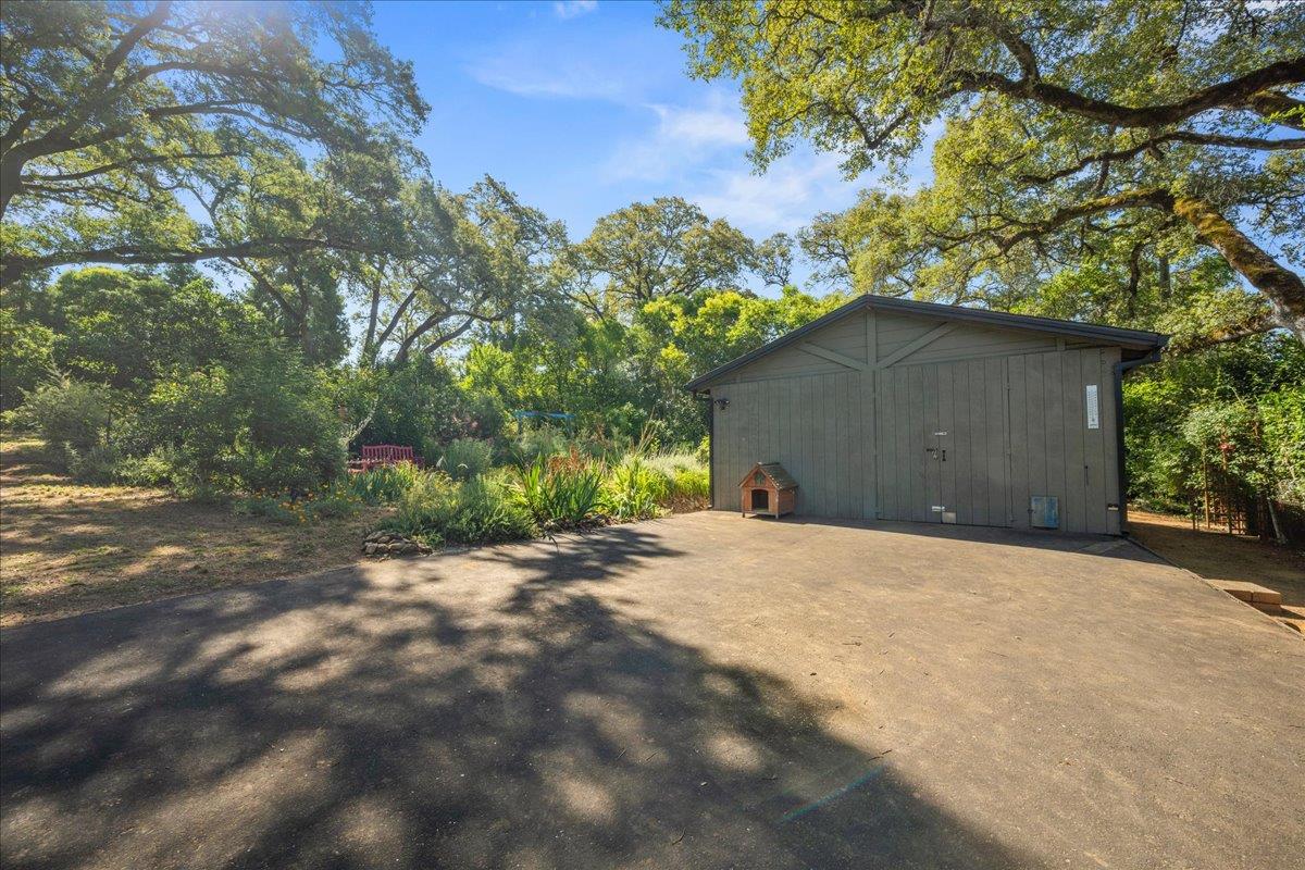 165 Awali Avenue