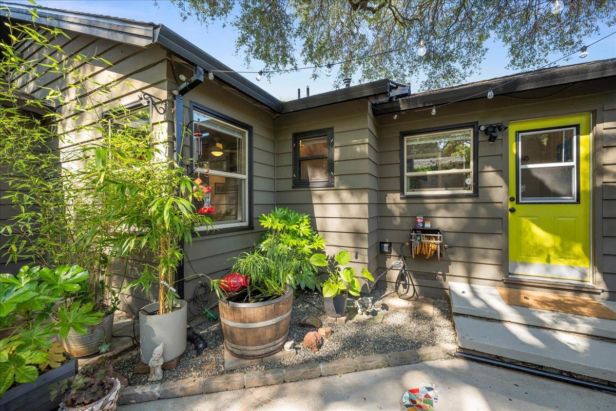 165 Awali Avenue