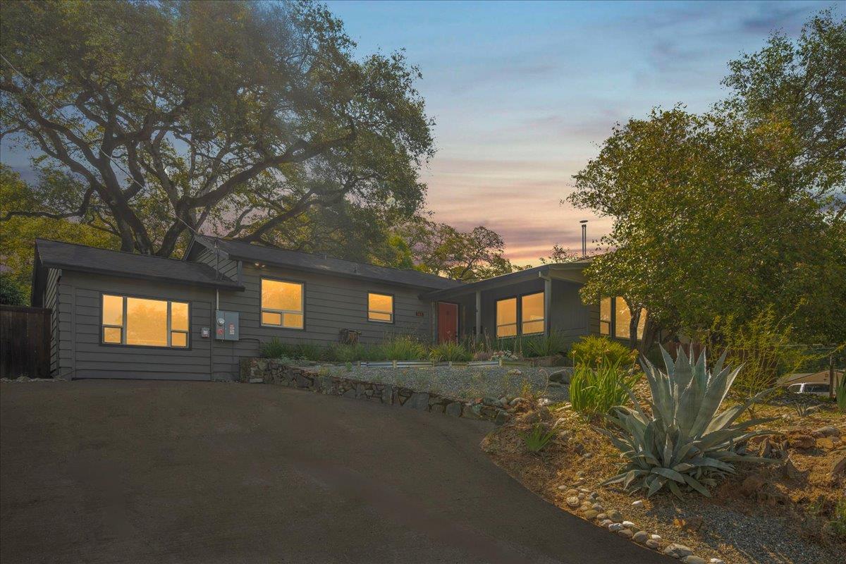 165 Awali Avenue