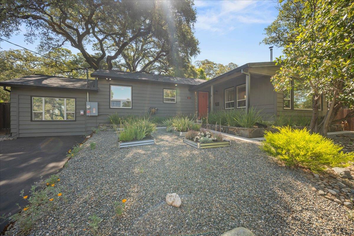 165 Awali Avenue