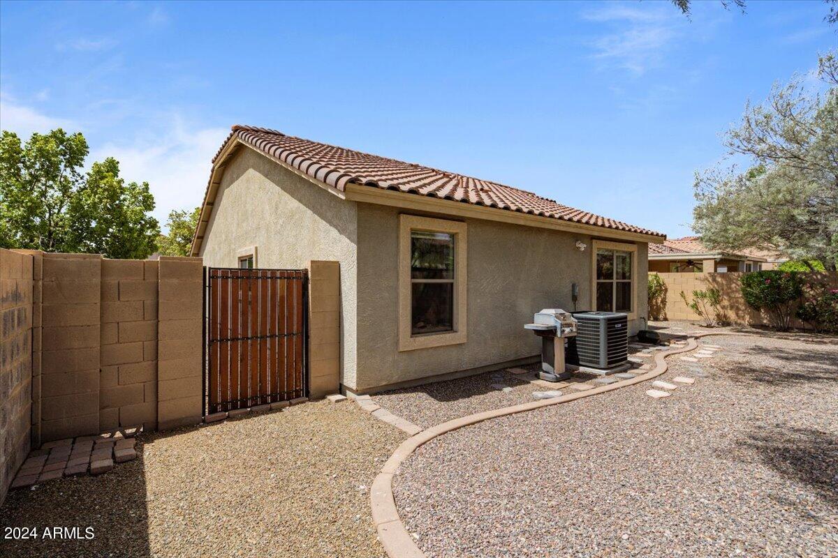 16928 W RIMROCK Street
