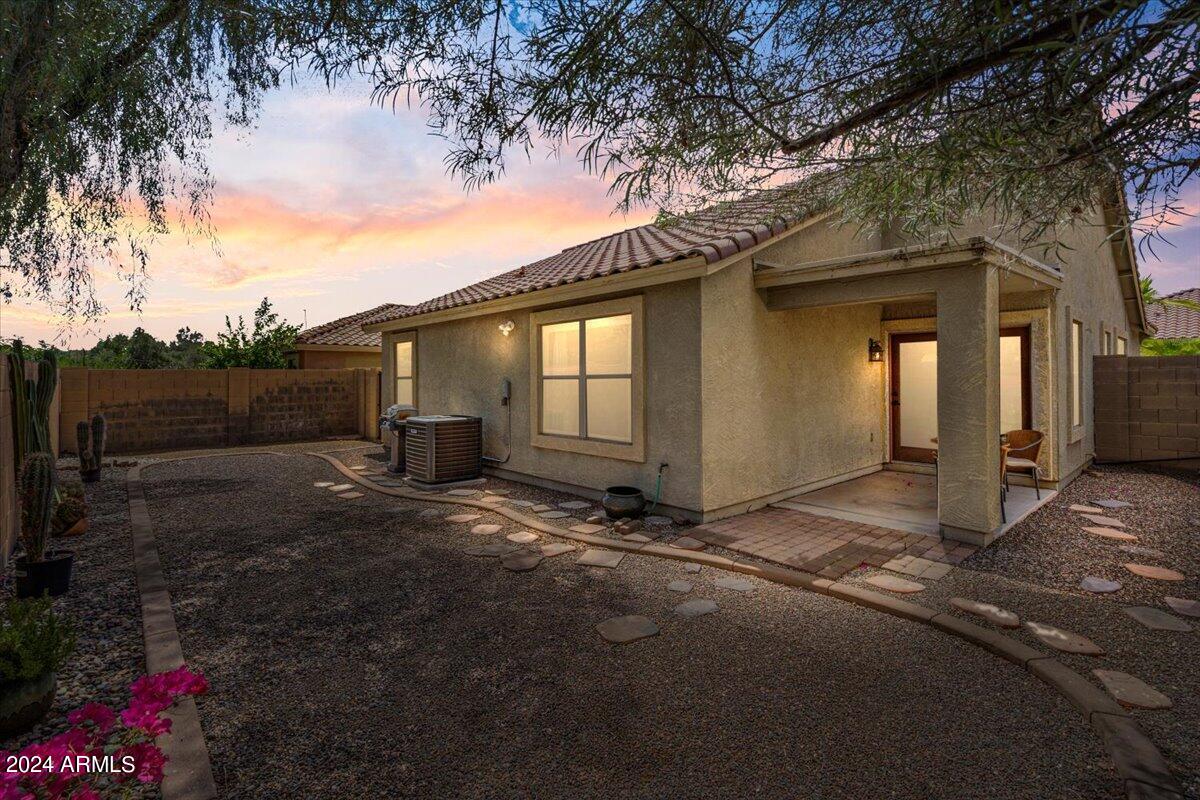 16928 W RIMROCK Street